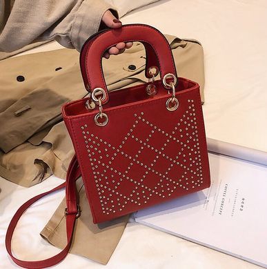 Каркасная деловая сумка с красивым дизайном