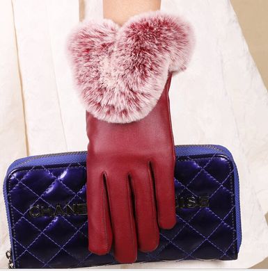 Стильные женские перчатки с мехом