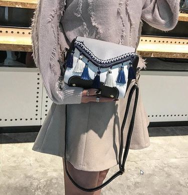 Милая женская сумка сундук с бубончиками