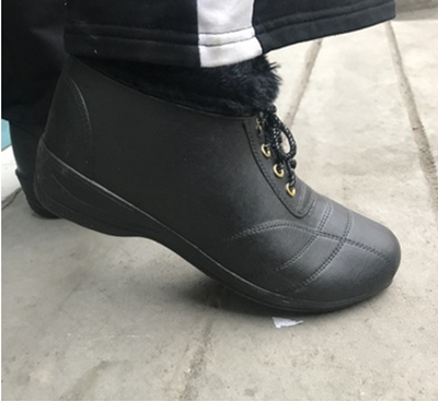 Зимние спортивные ботинки кроссовки
