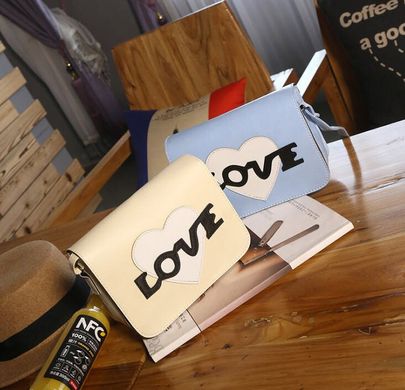 Стильная сумка почтальон Love