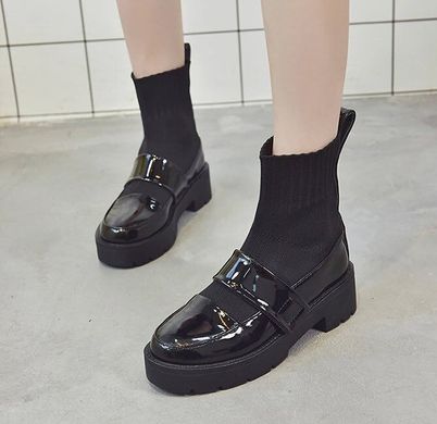 Стильные женские ботинки носки
