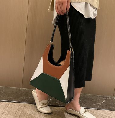 Модная сумка с замшевыми вставками и геометрическим дизайном